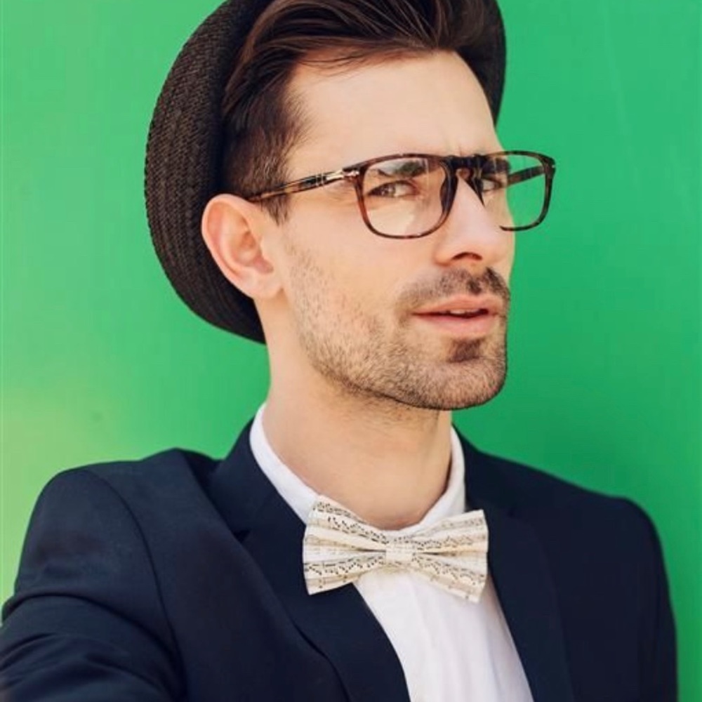 New man Bow tie Stradivarioius